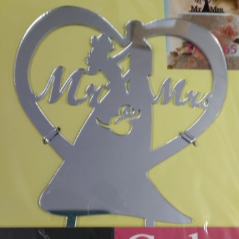 Cake topper младоженци